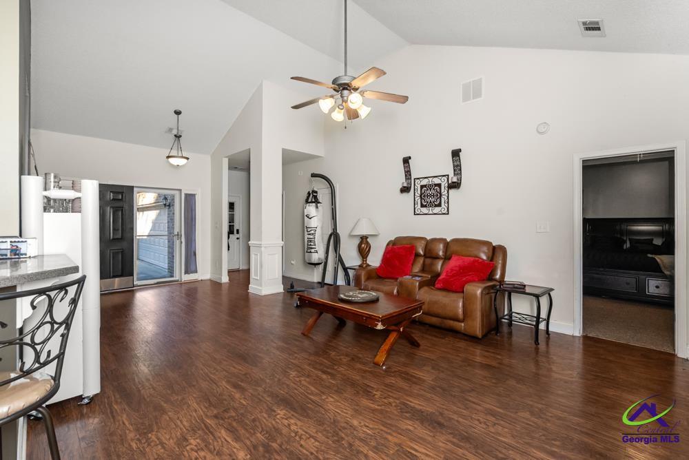 124 Timber Ridge Boulevard