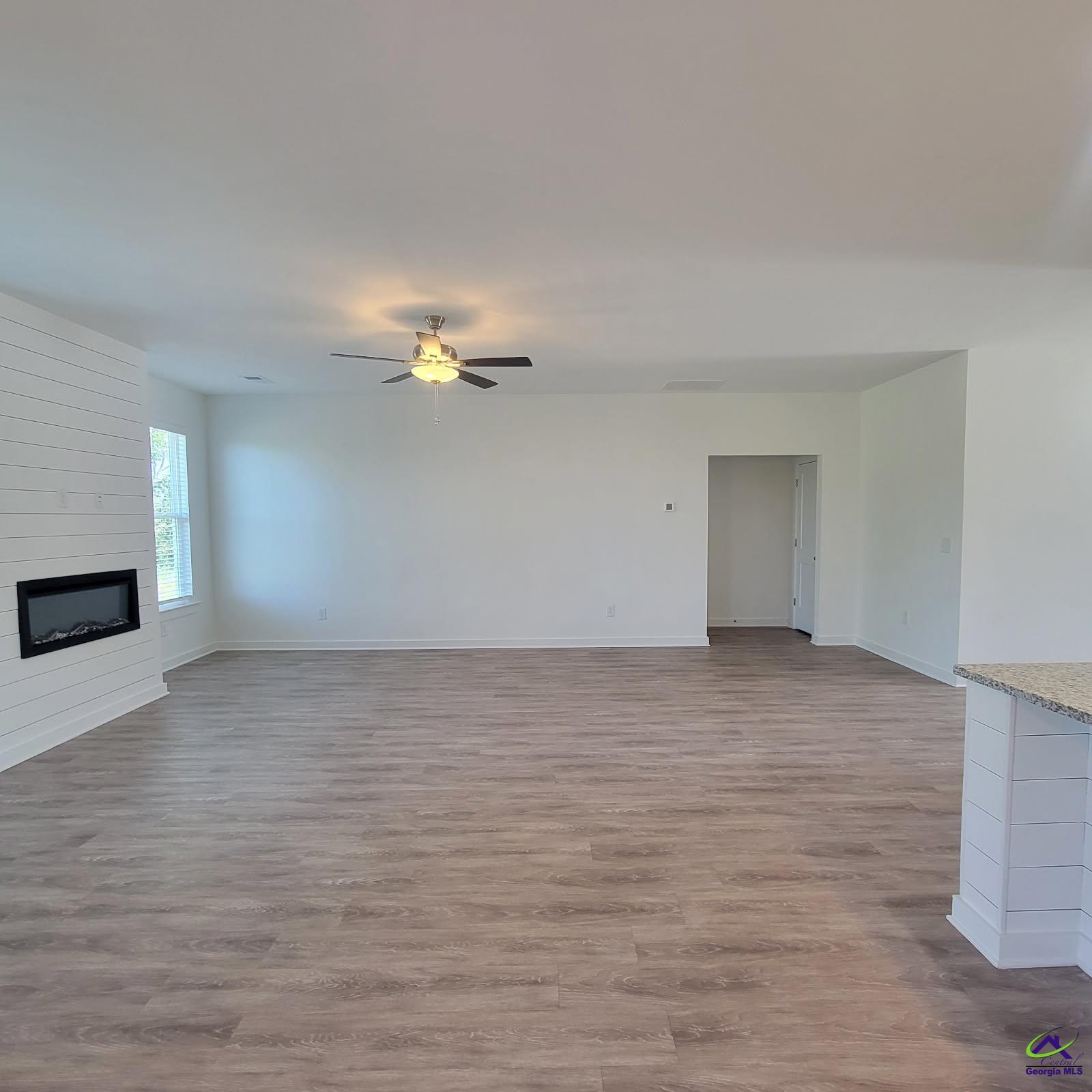 116 Breakwater Way