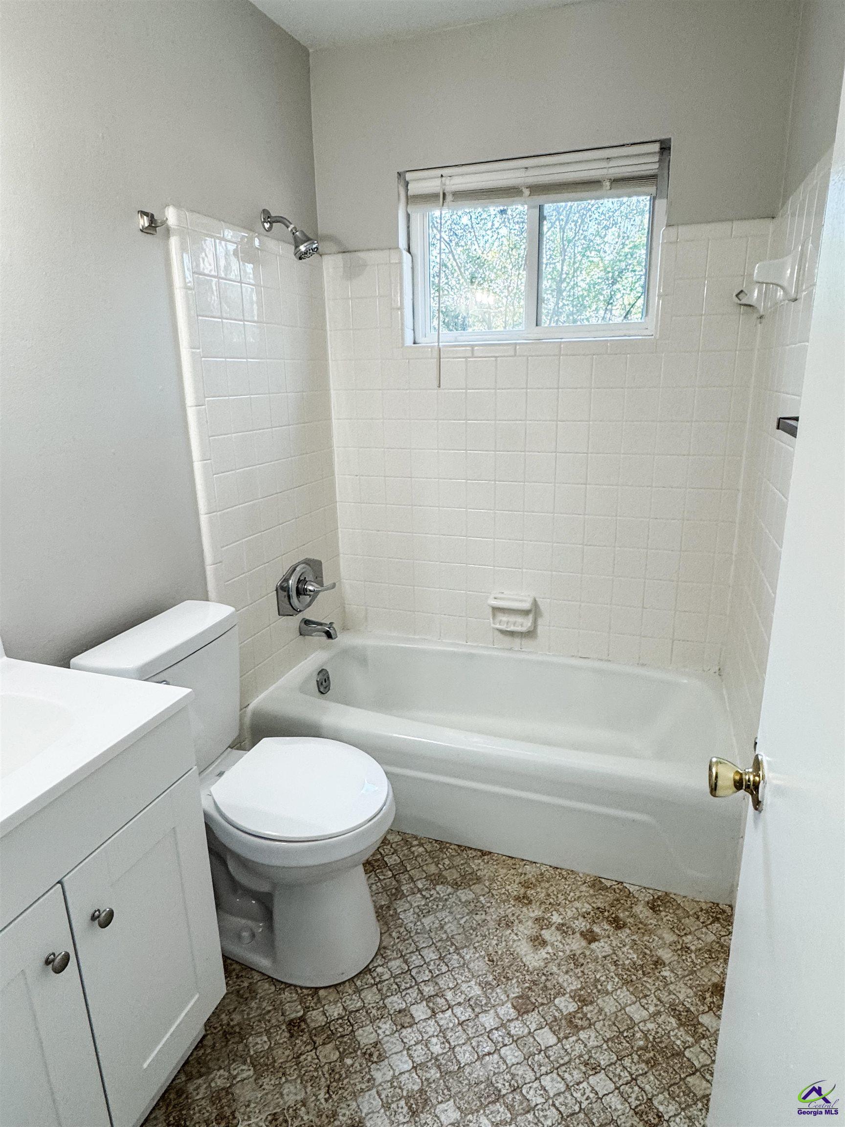 1802 Kings Chapel rd