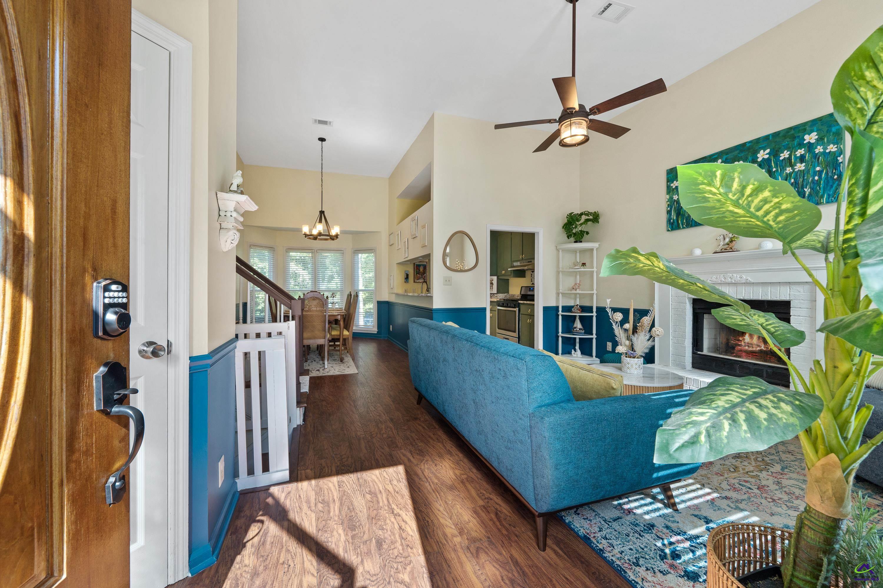 216 N Wesleyan Circle