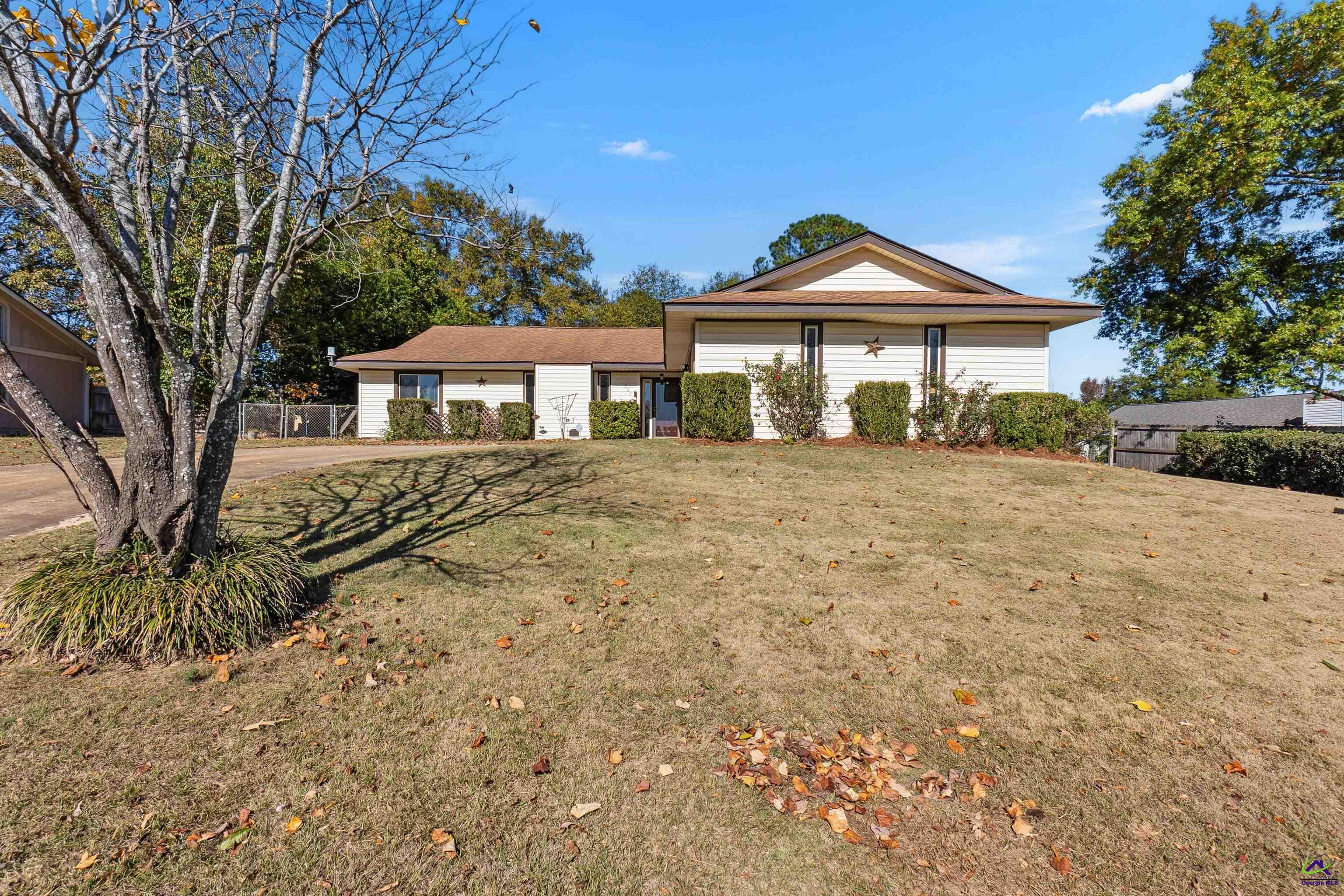 207 Summerhill Place