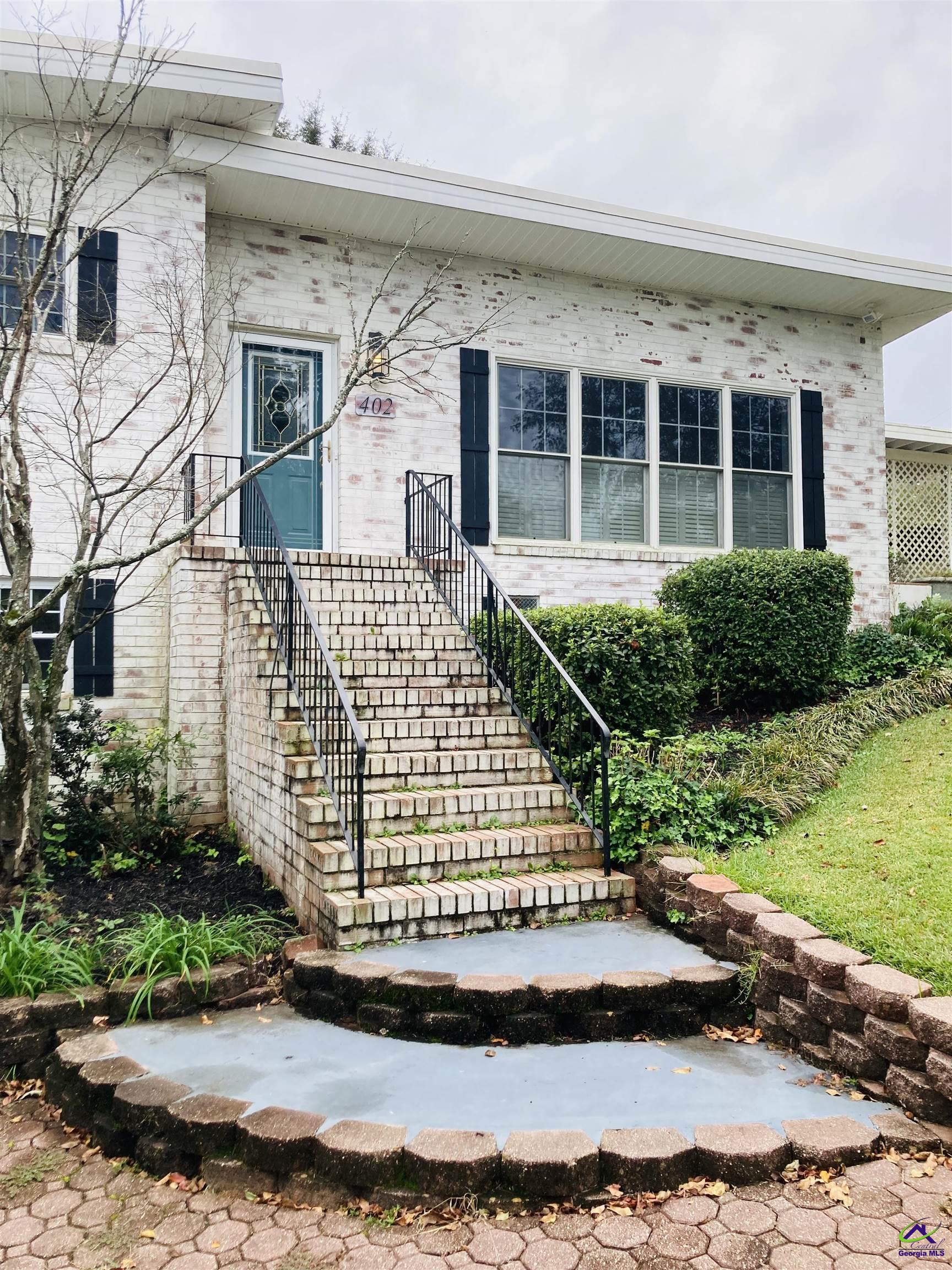 402 Pine Valley Drive