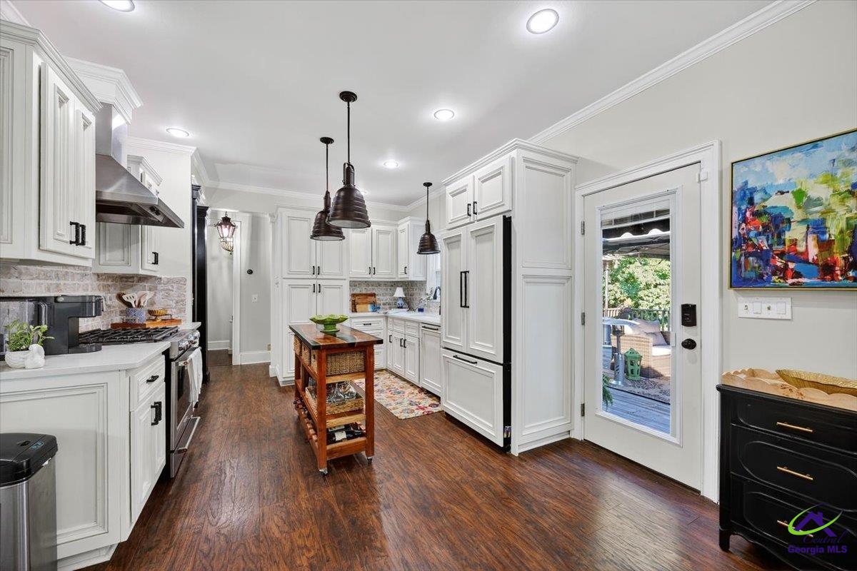 1183 Saint Andrews Drive
