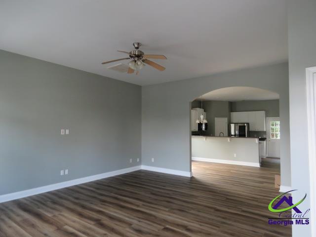 776 Ivy Brook Way
