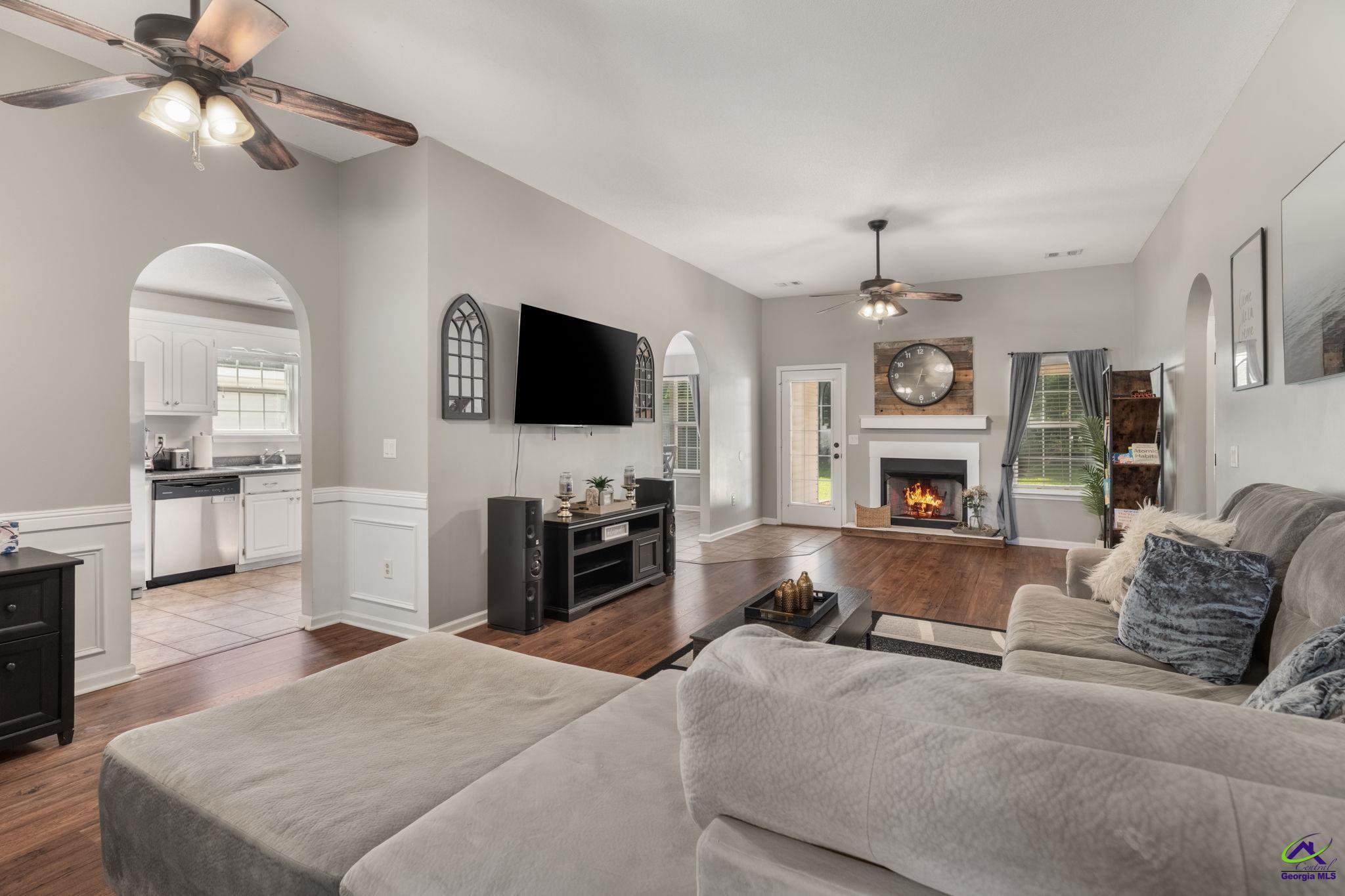 202 Sunnymeade Drive