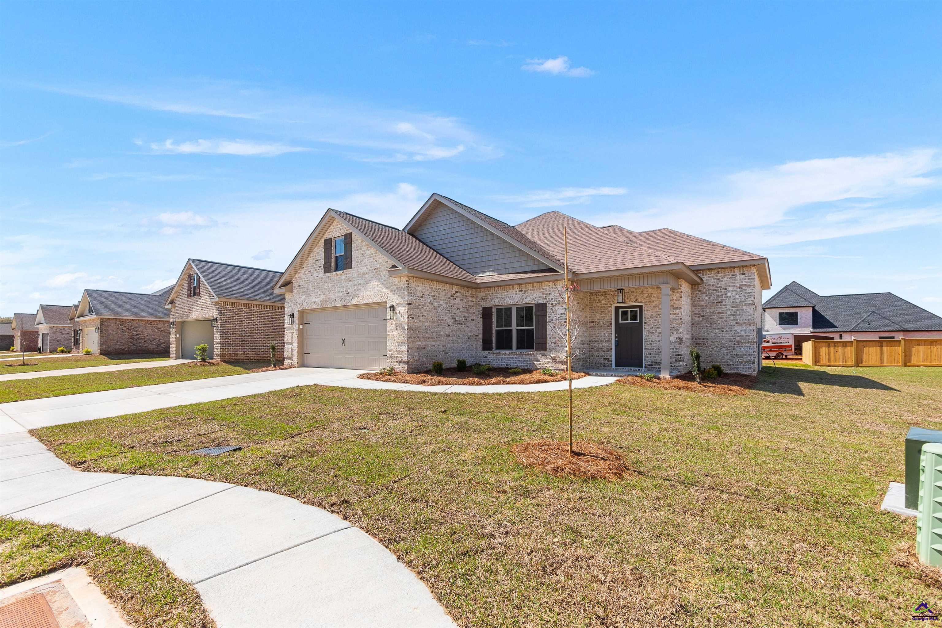 611 Bristleleaf Path