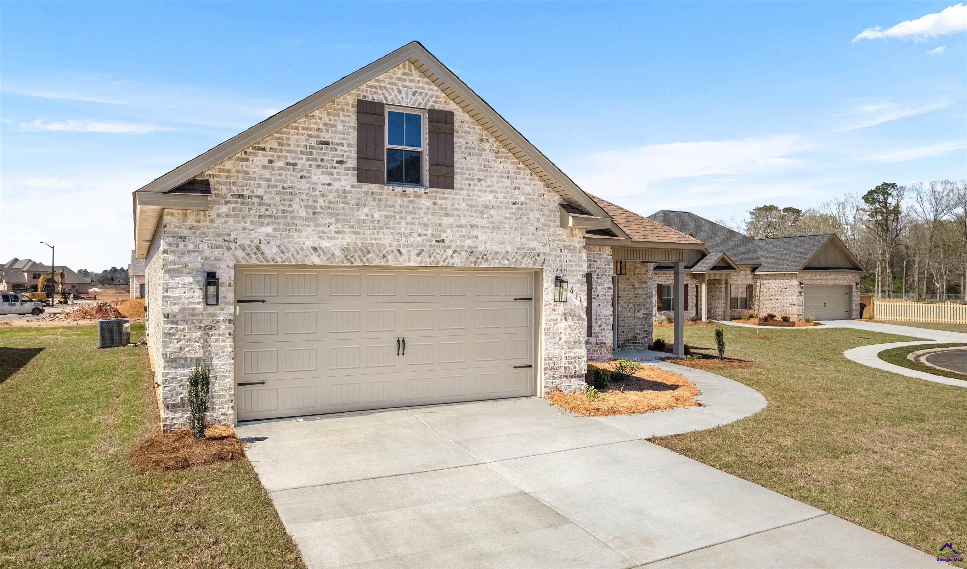 611 Bristleleaf Path