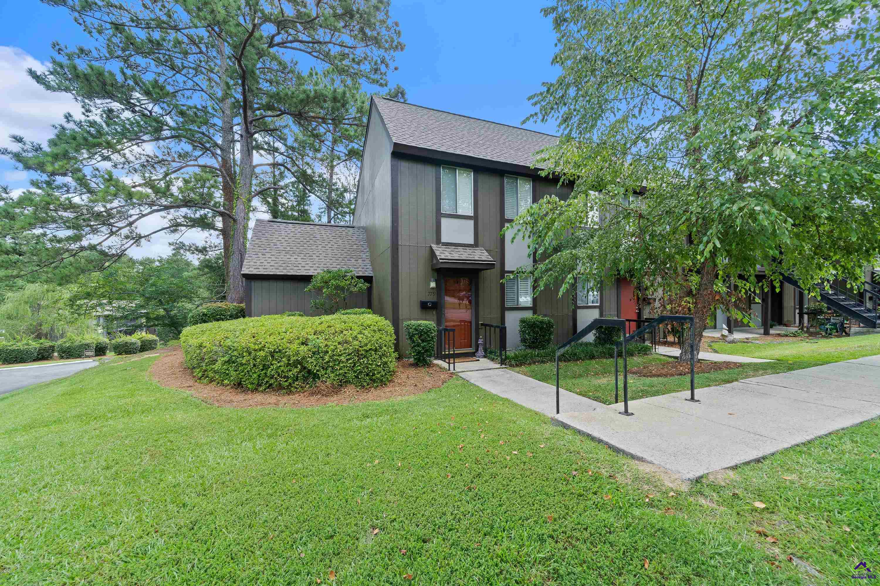 779 Willow Creek Drive