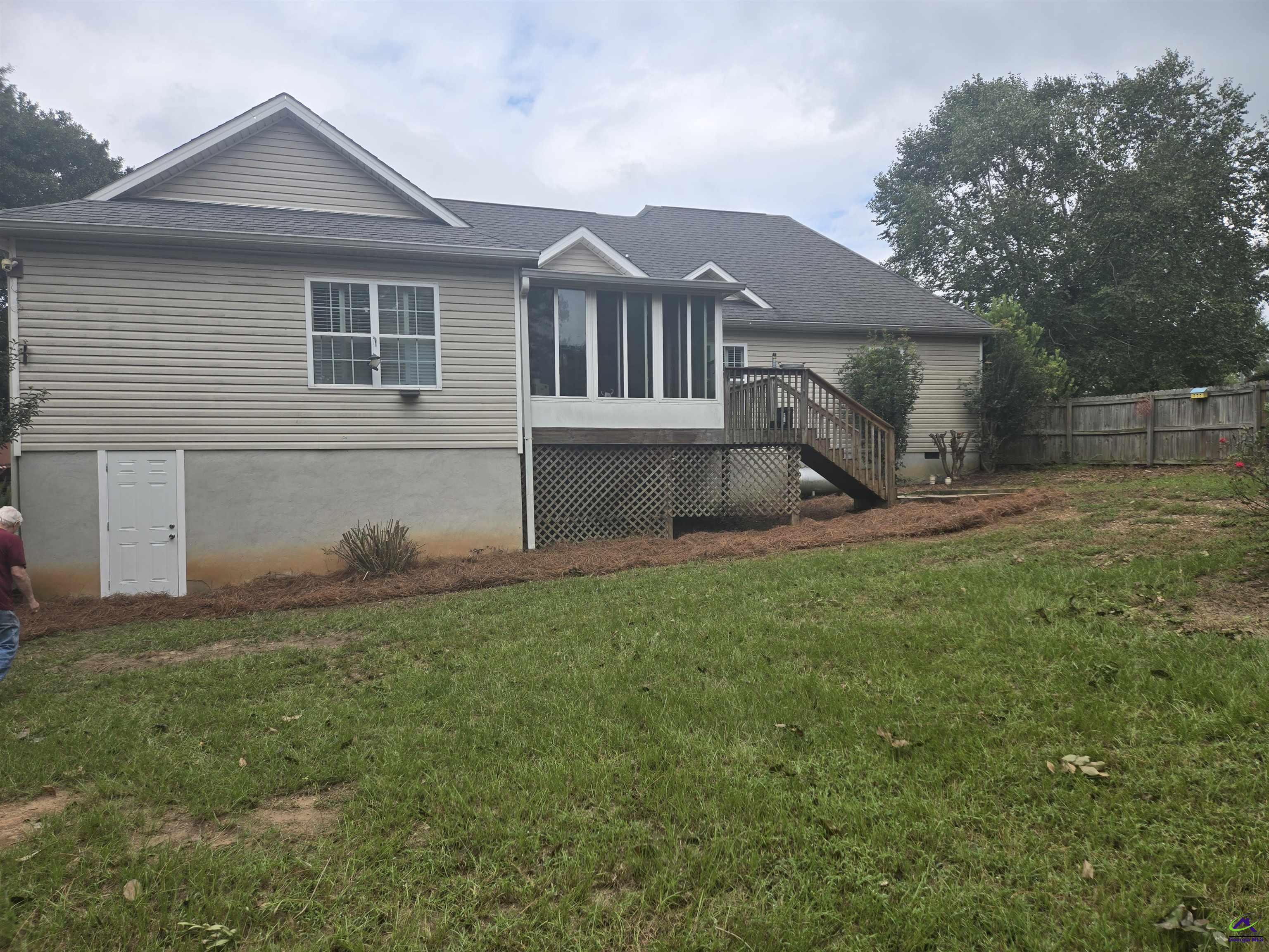 406 Dakota Trail