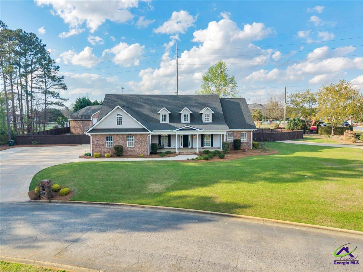 32 Willow Lake Drive