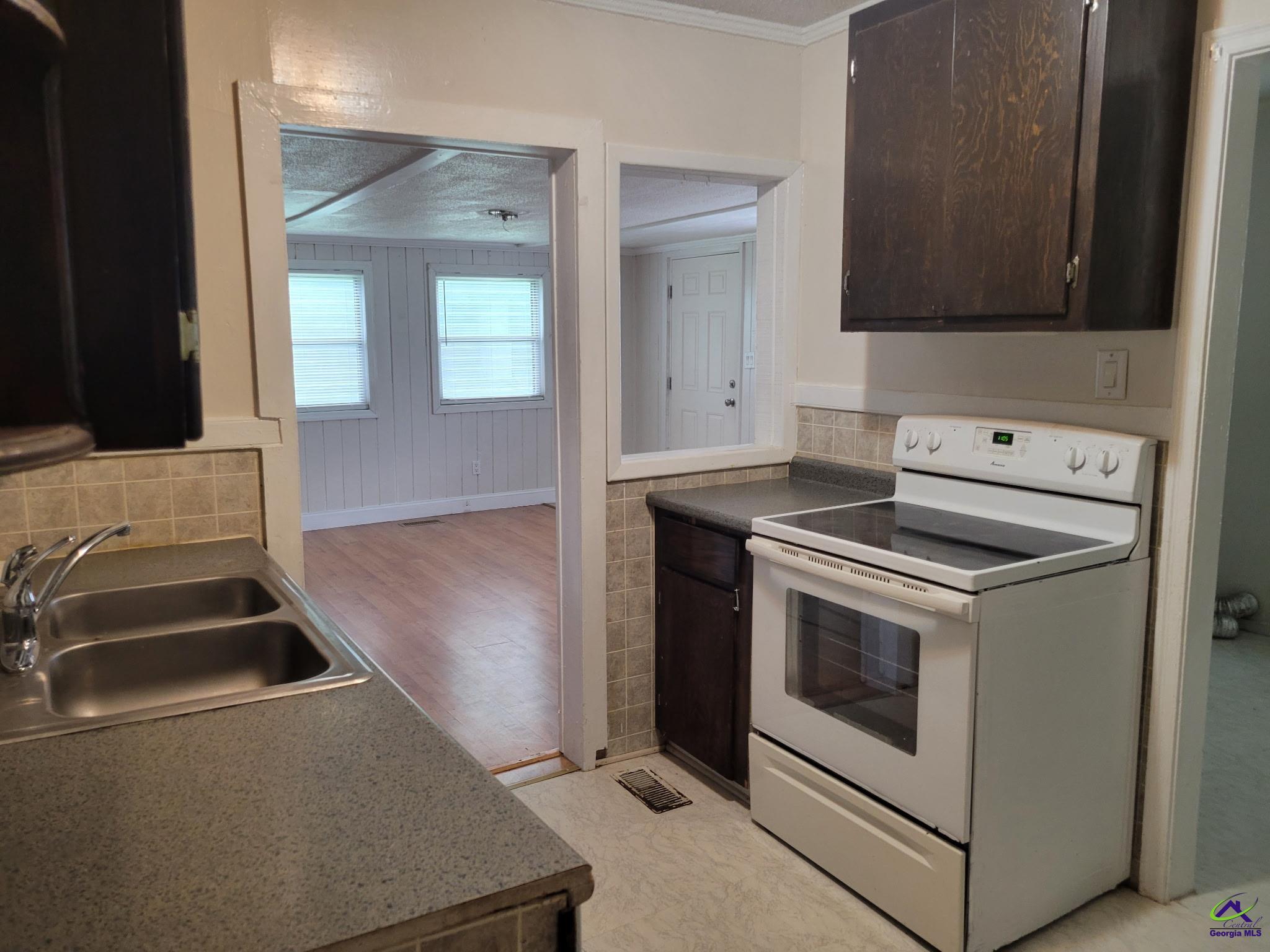 124 Meadowdale Drive