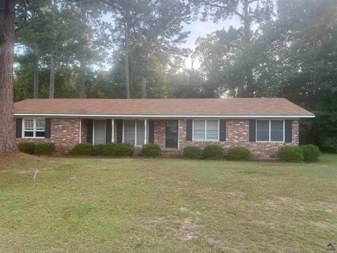 8 Valley Rd. Hawkinsville GA 31036