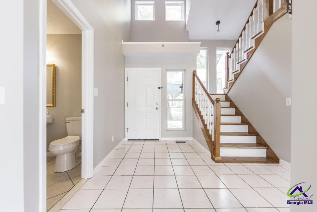 107 Waldorf Dr