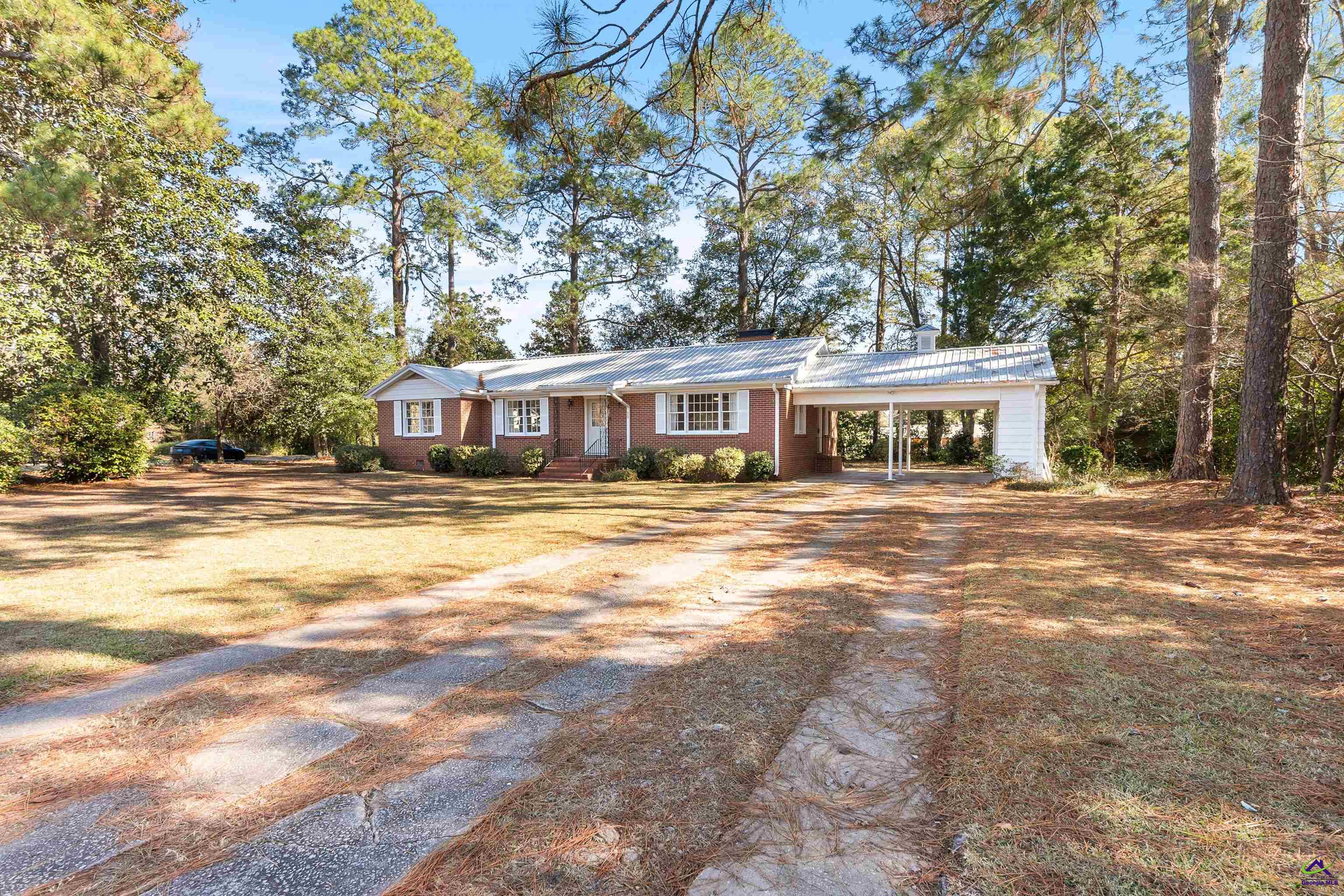 630 Pine Ridge Street