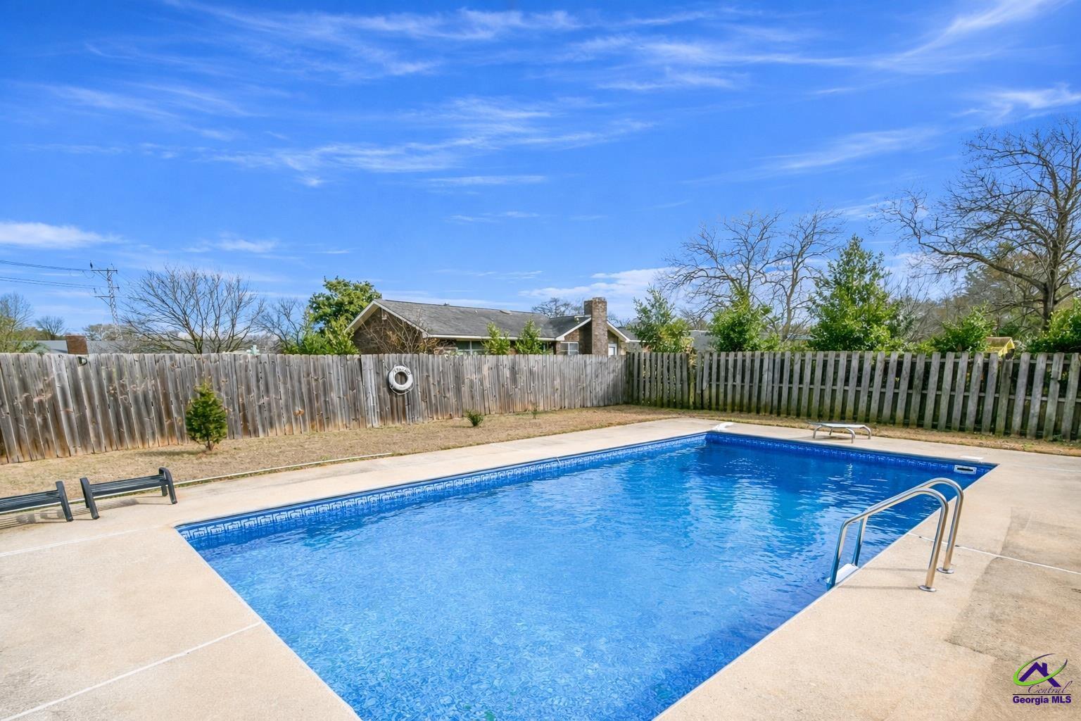 316 Meadowridge Drive