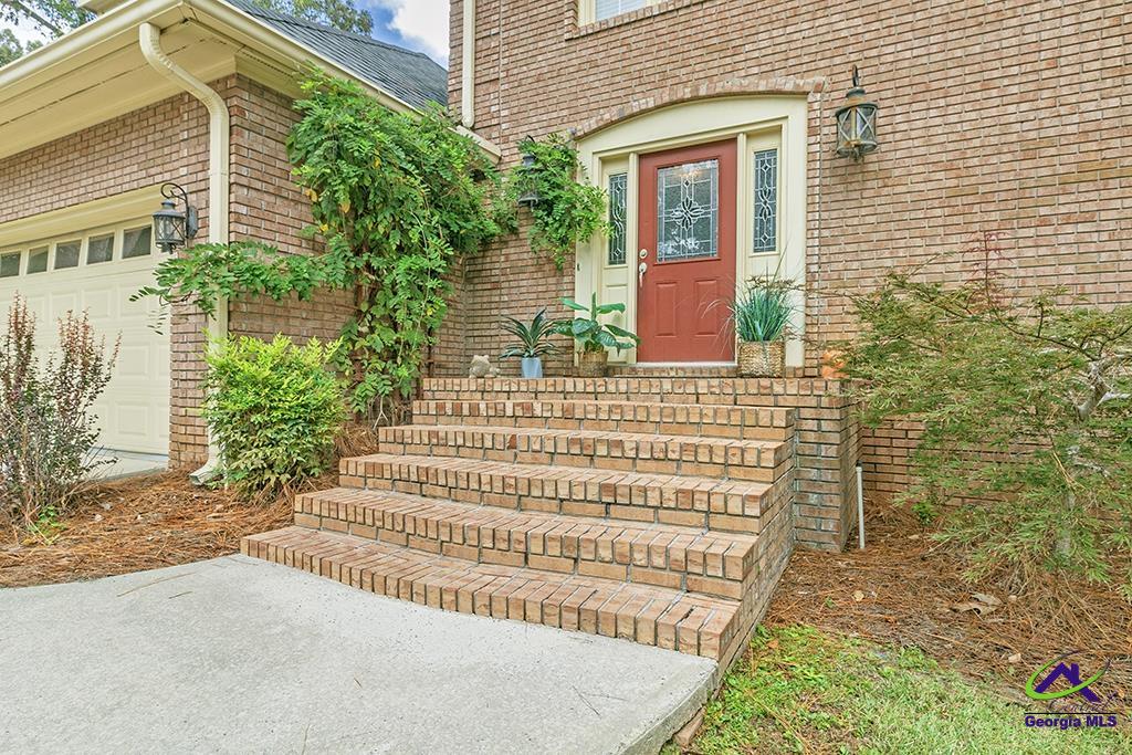 105 Fernwood Drive