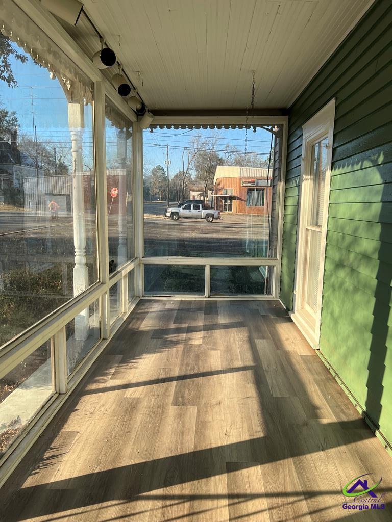111 N Washington Street