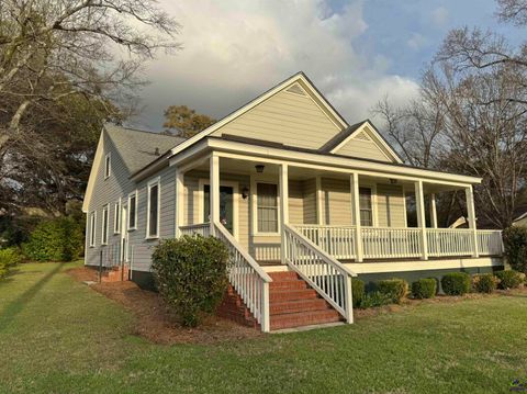 904 Ball Street Perry GA 31069