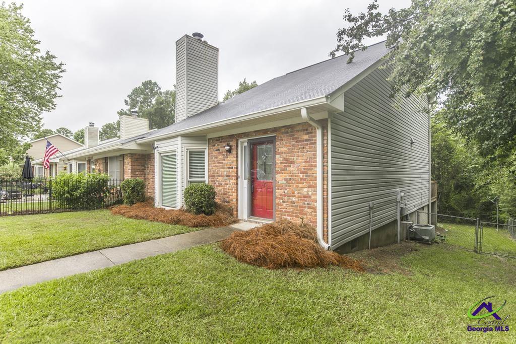 176 N Springs Court