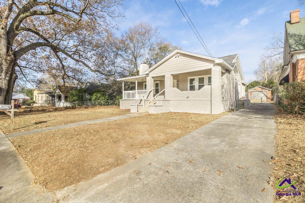 673 Villa Esta Avenue