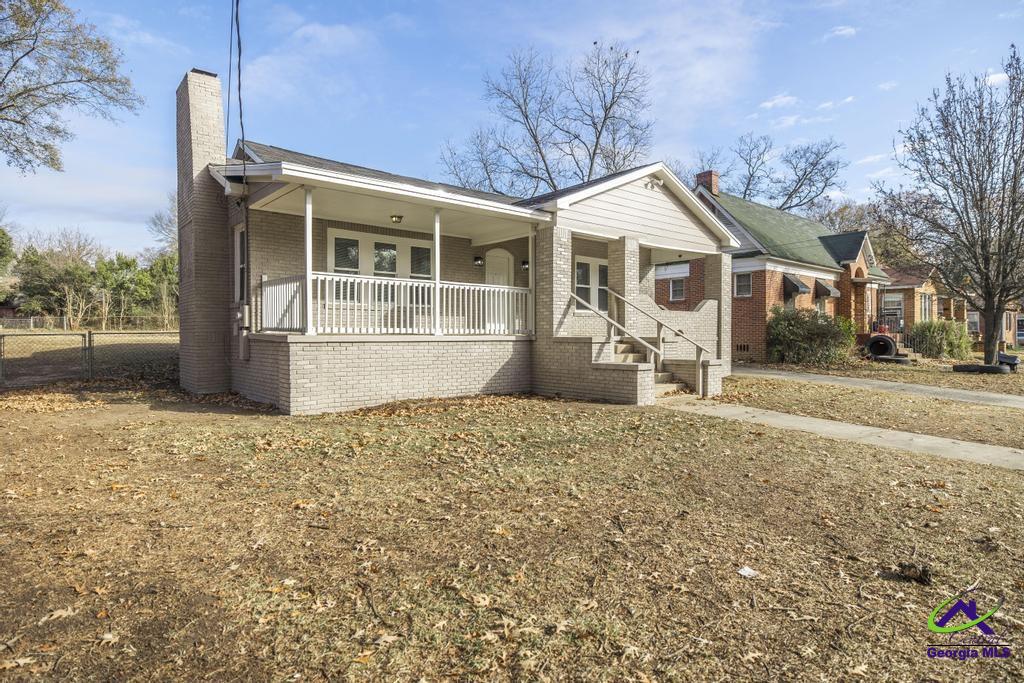 673 Villa Esta Avenue