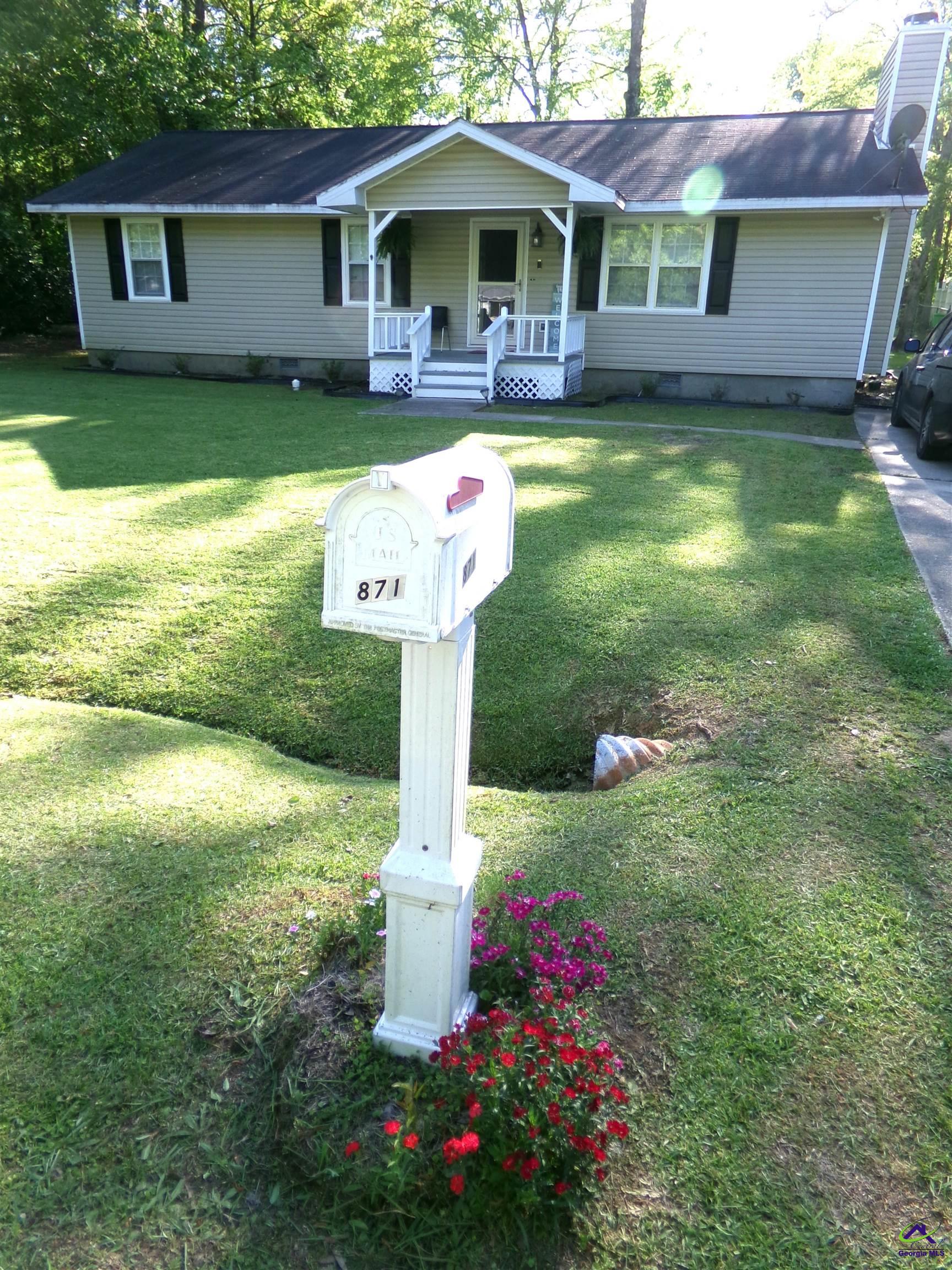 871 Chisholm Trail