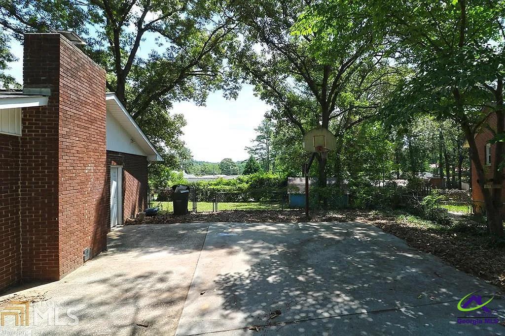 102 Sheila Drive