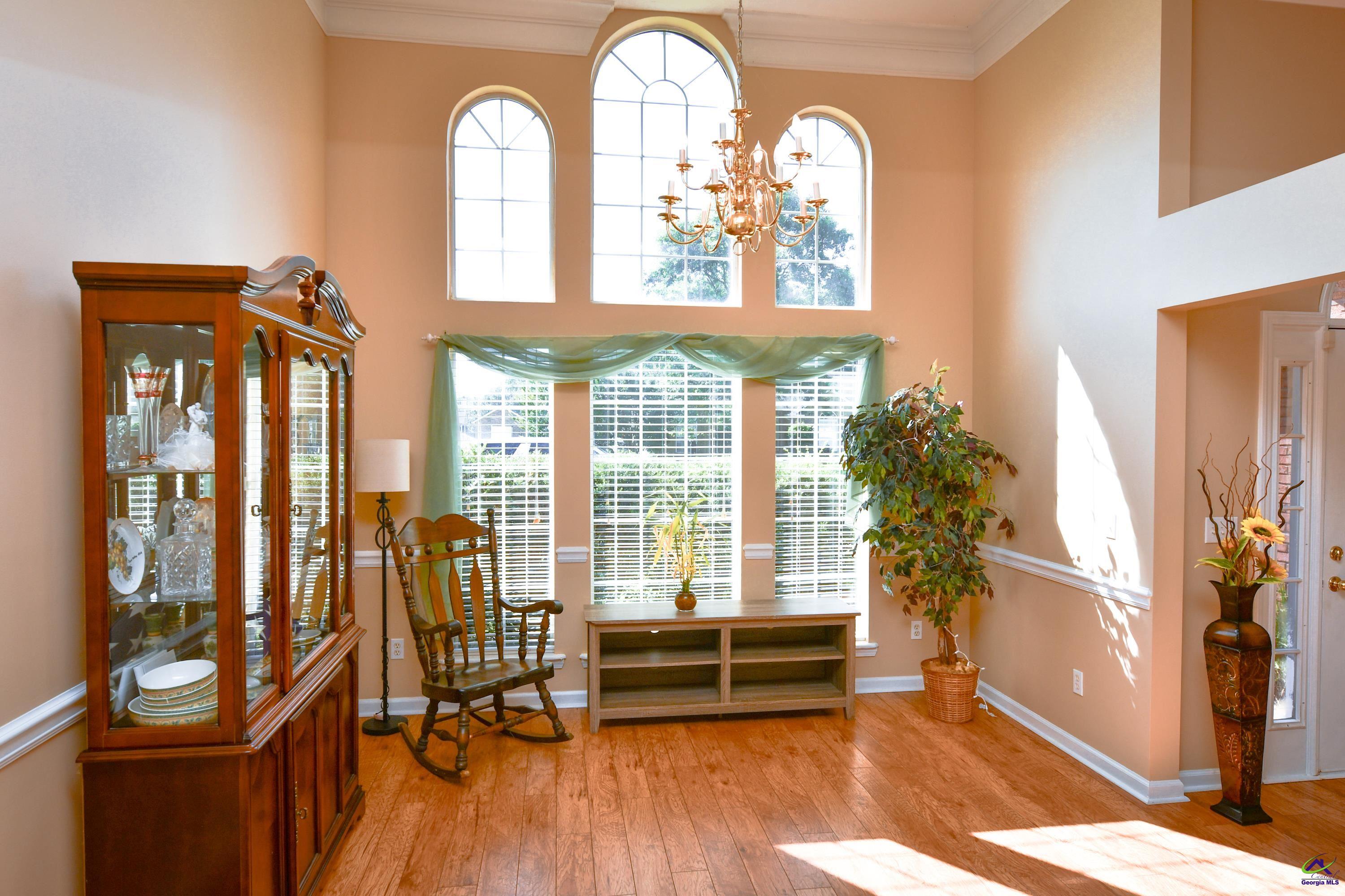 102 Mallard Pointe