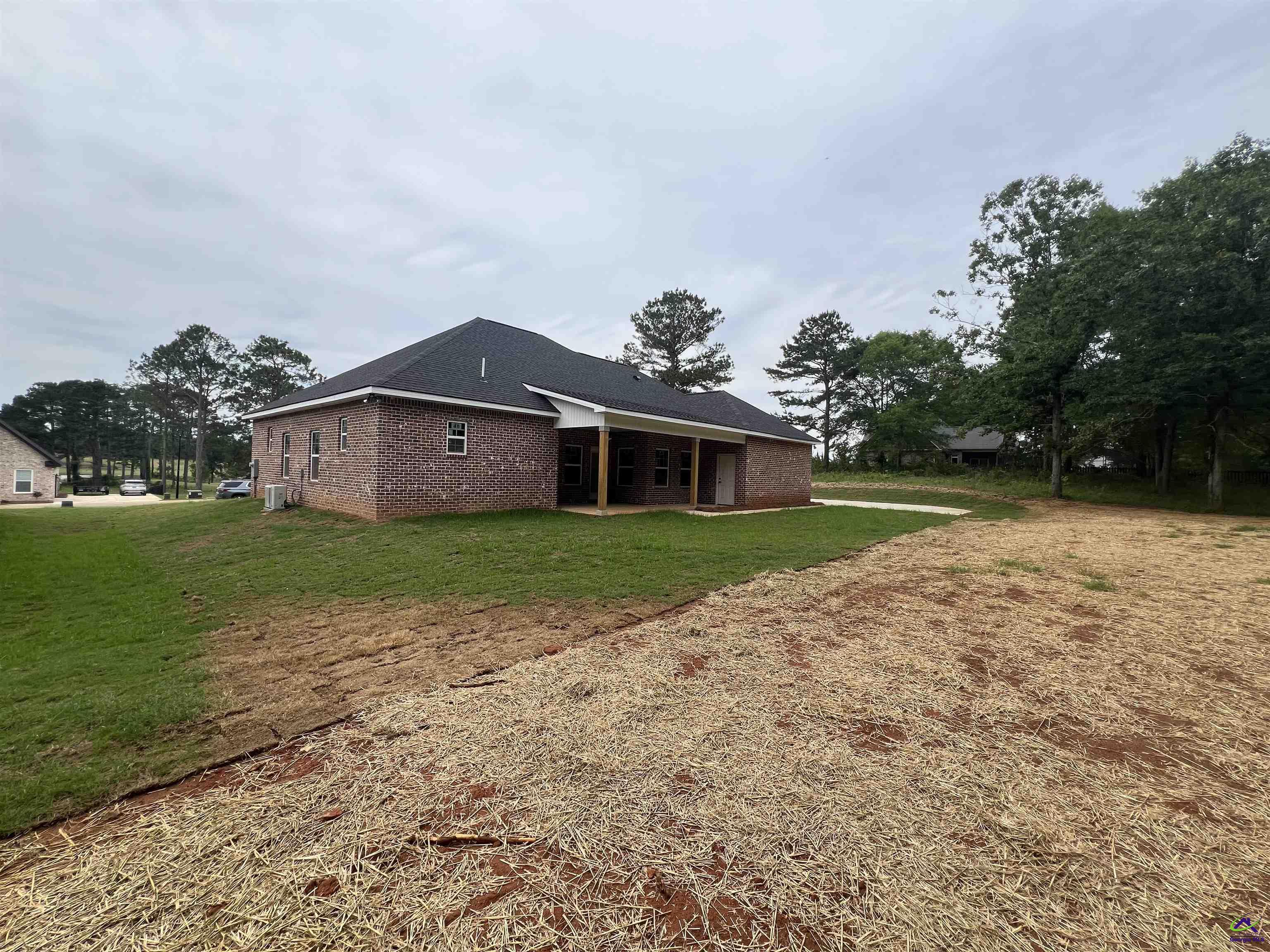 72 River Ridge Dr