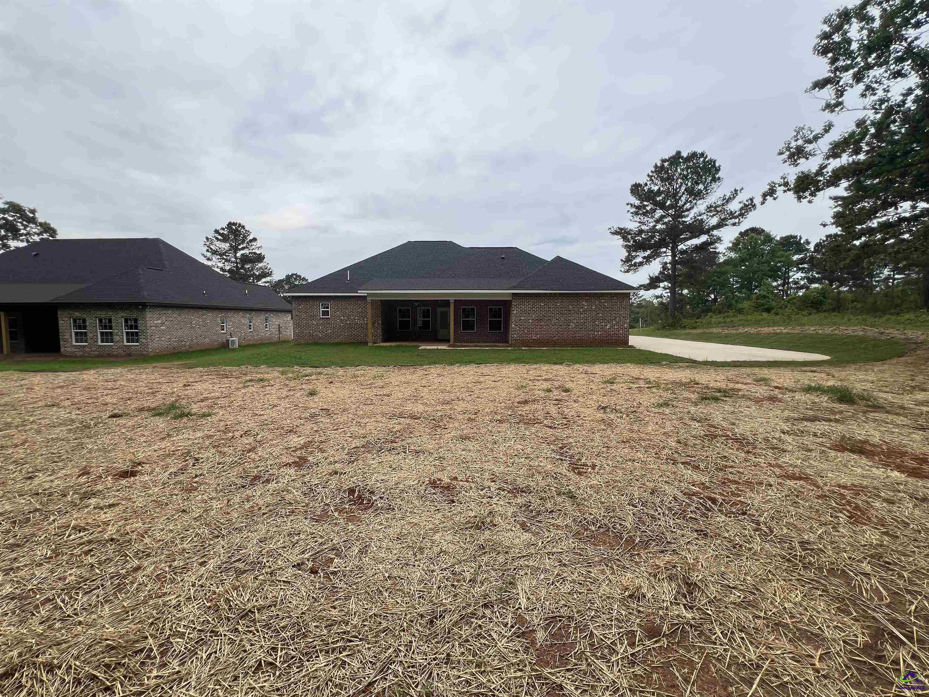 72 River Ridge Dr