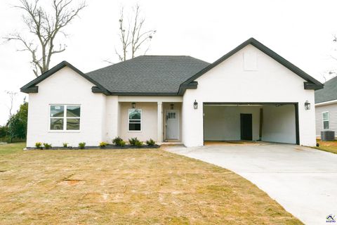 105 Early Drive Byron GA 31008