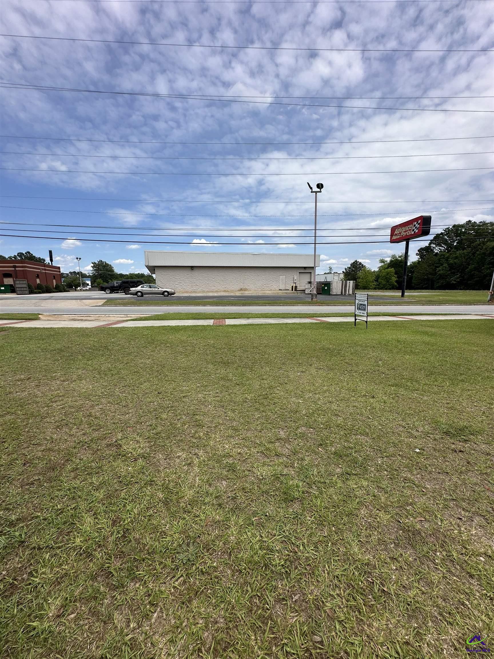 1343 W F Ragin Drive