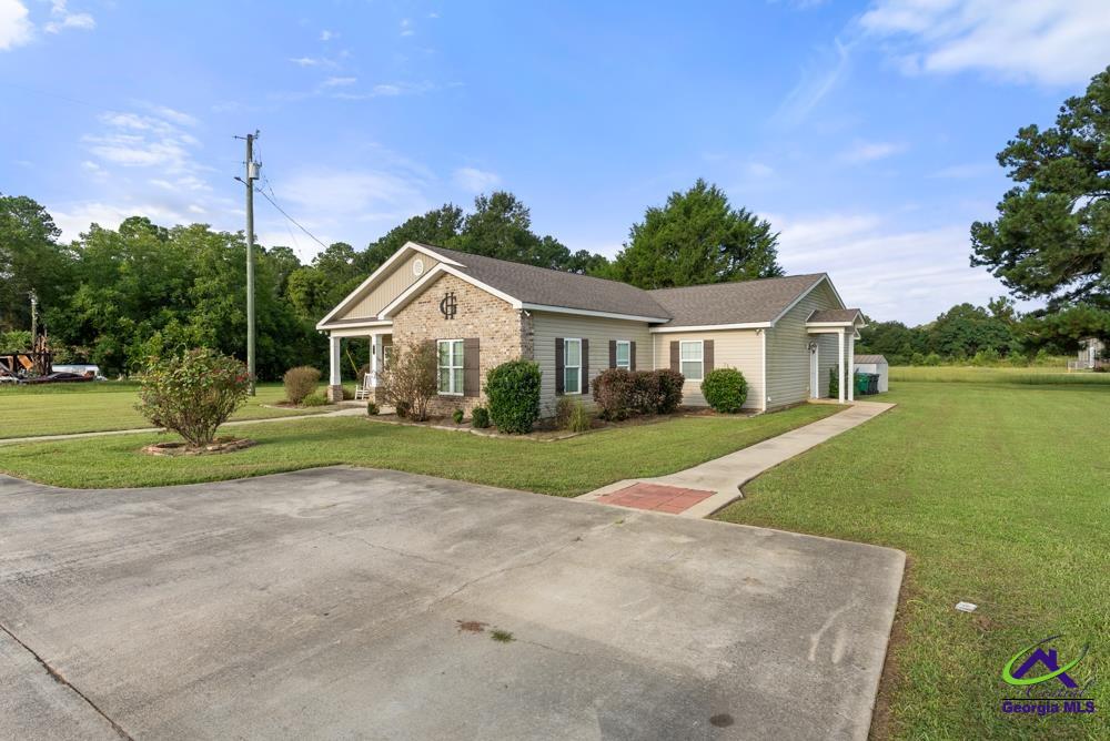2107 N Hwy 41