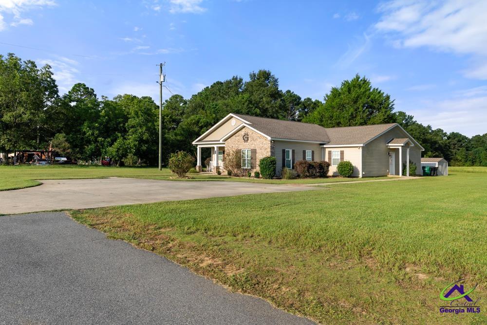2107 N Hwy 41