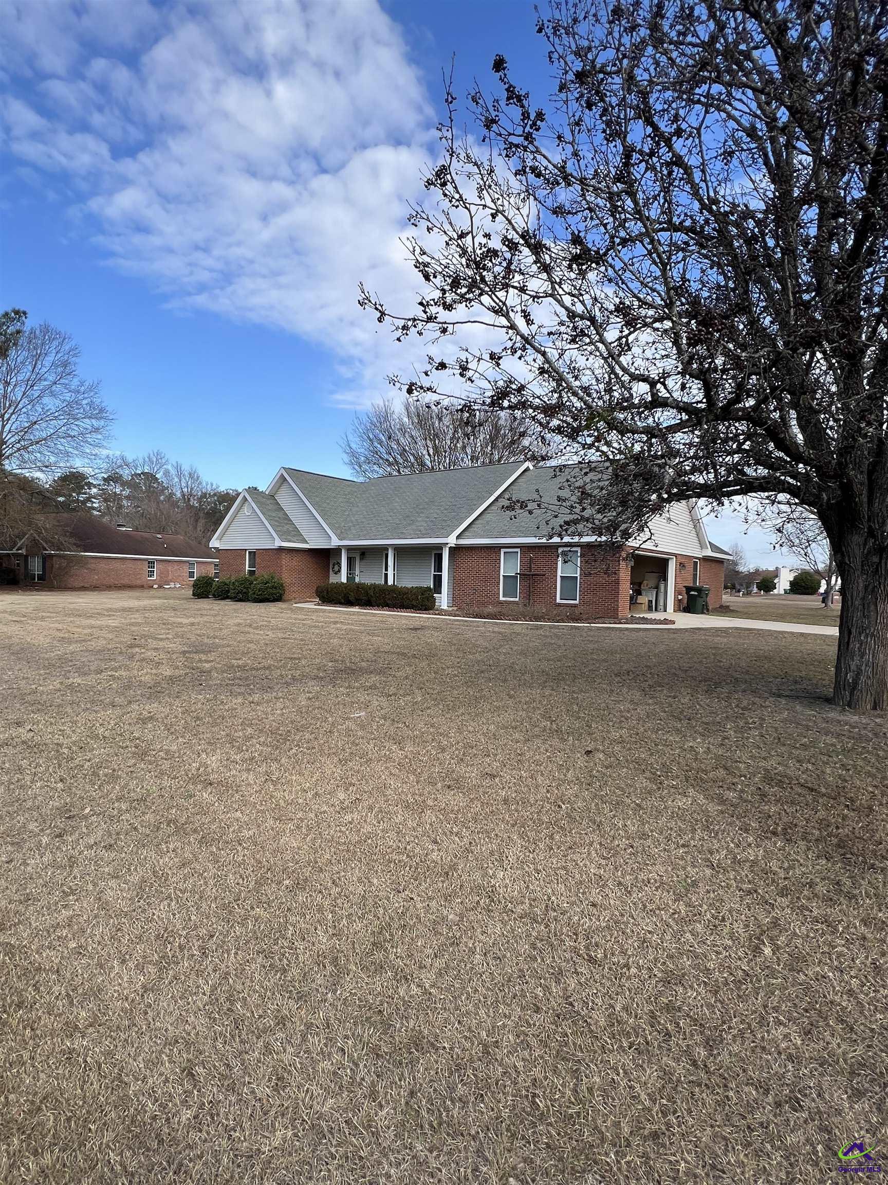 111 Willowgate Drive