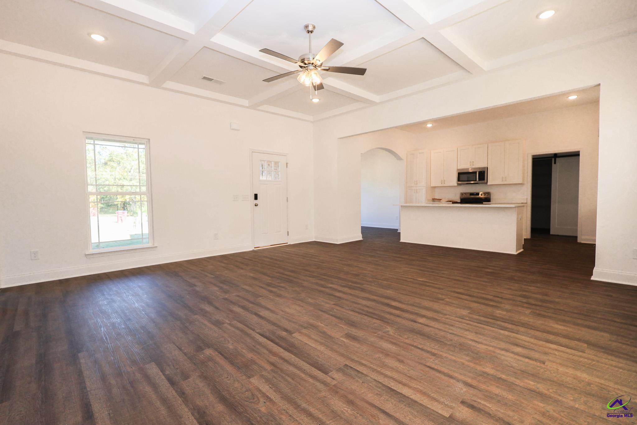 404 Collins Estate Avenue