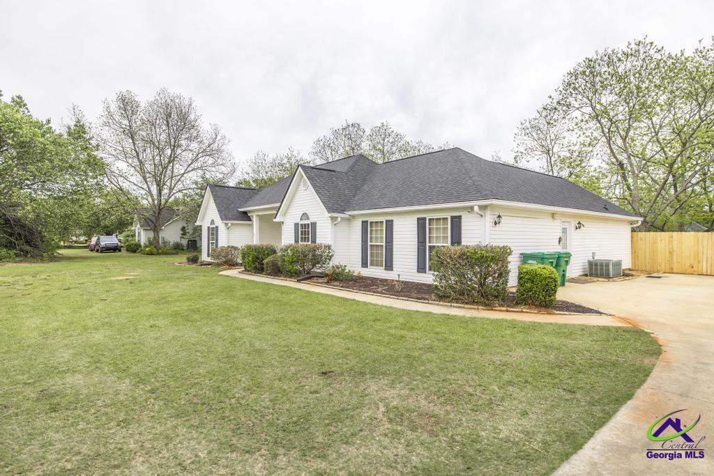 1828 S Houston Lake Road