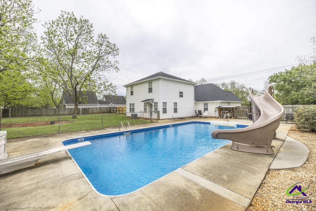 1828 S Houston Lake Road