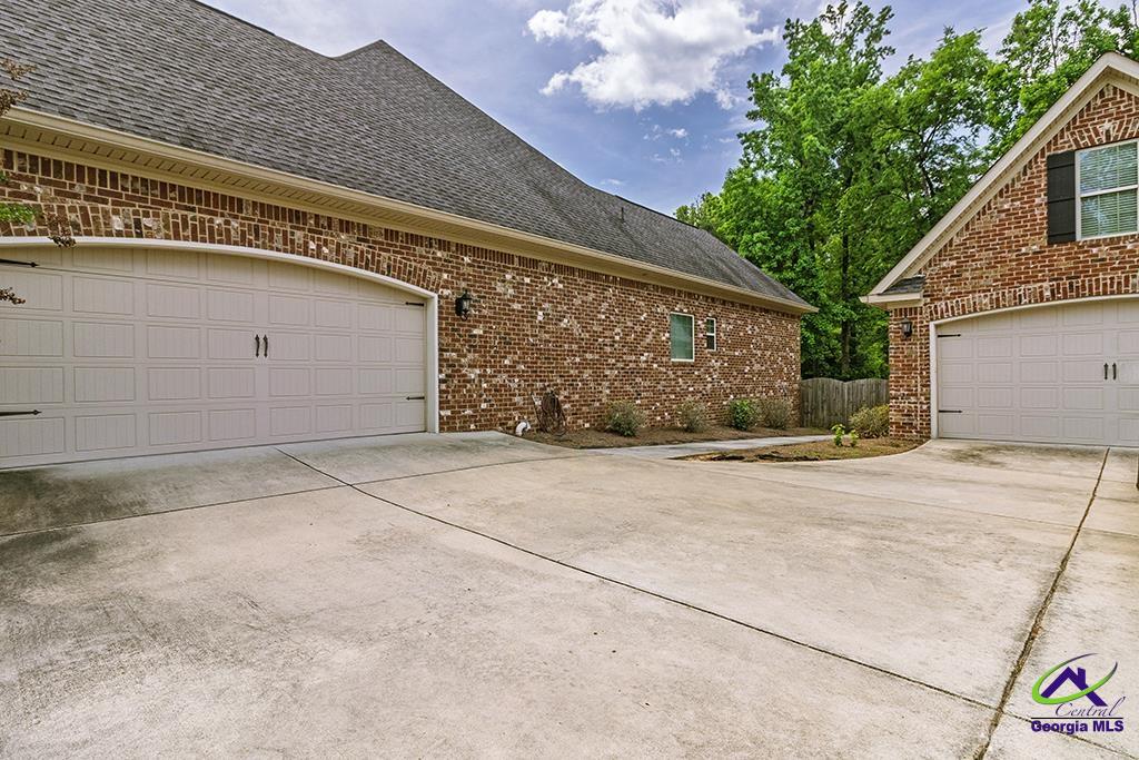 2111 Hiwassee Drive