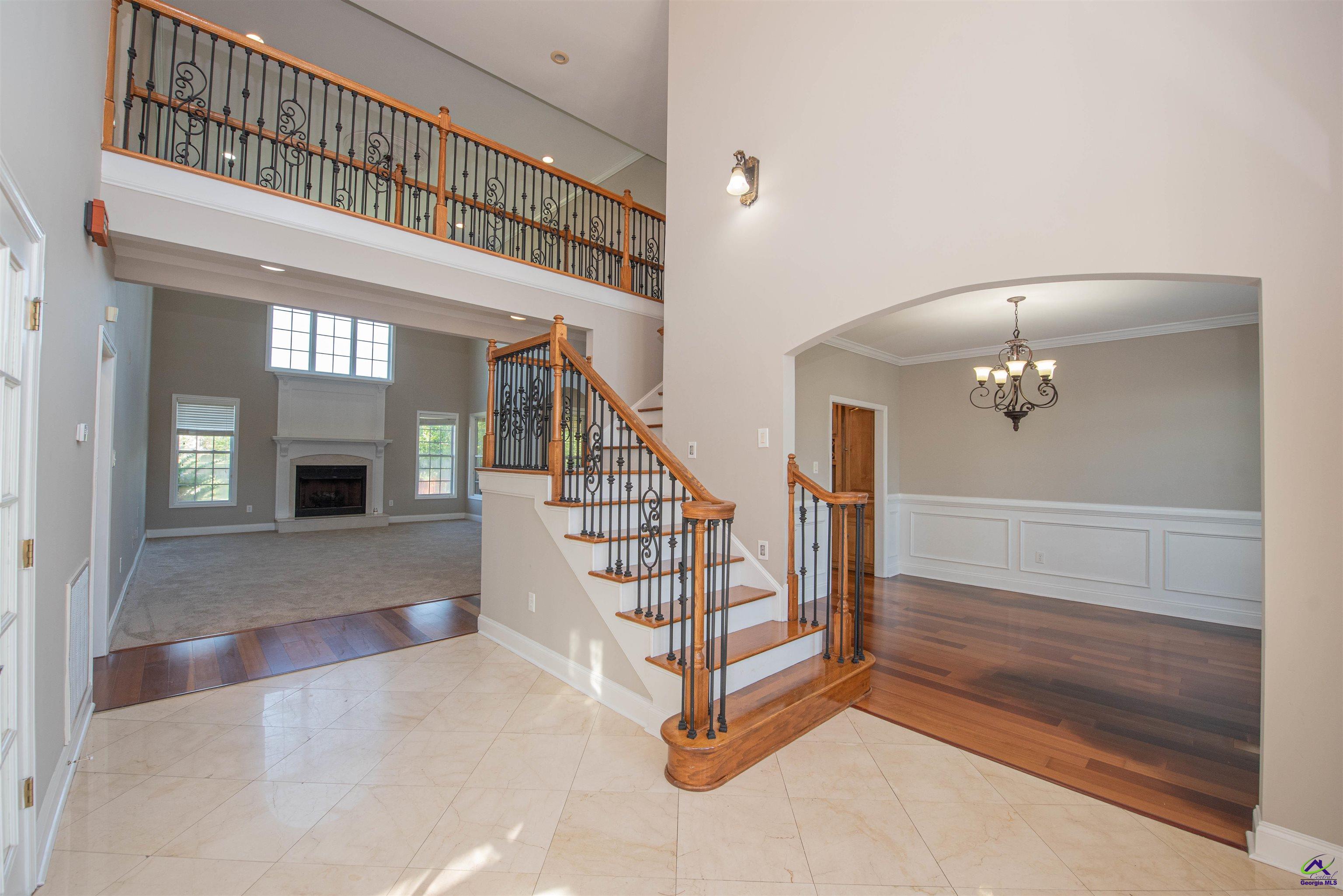 106 Bretwood Court