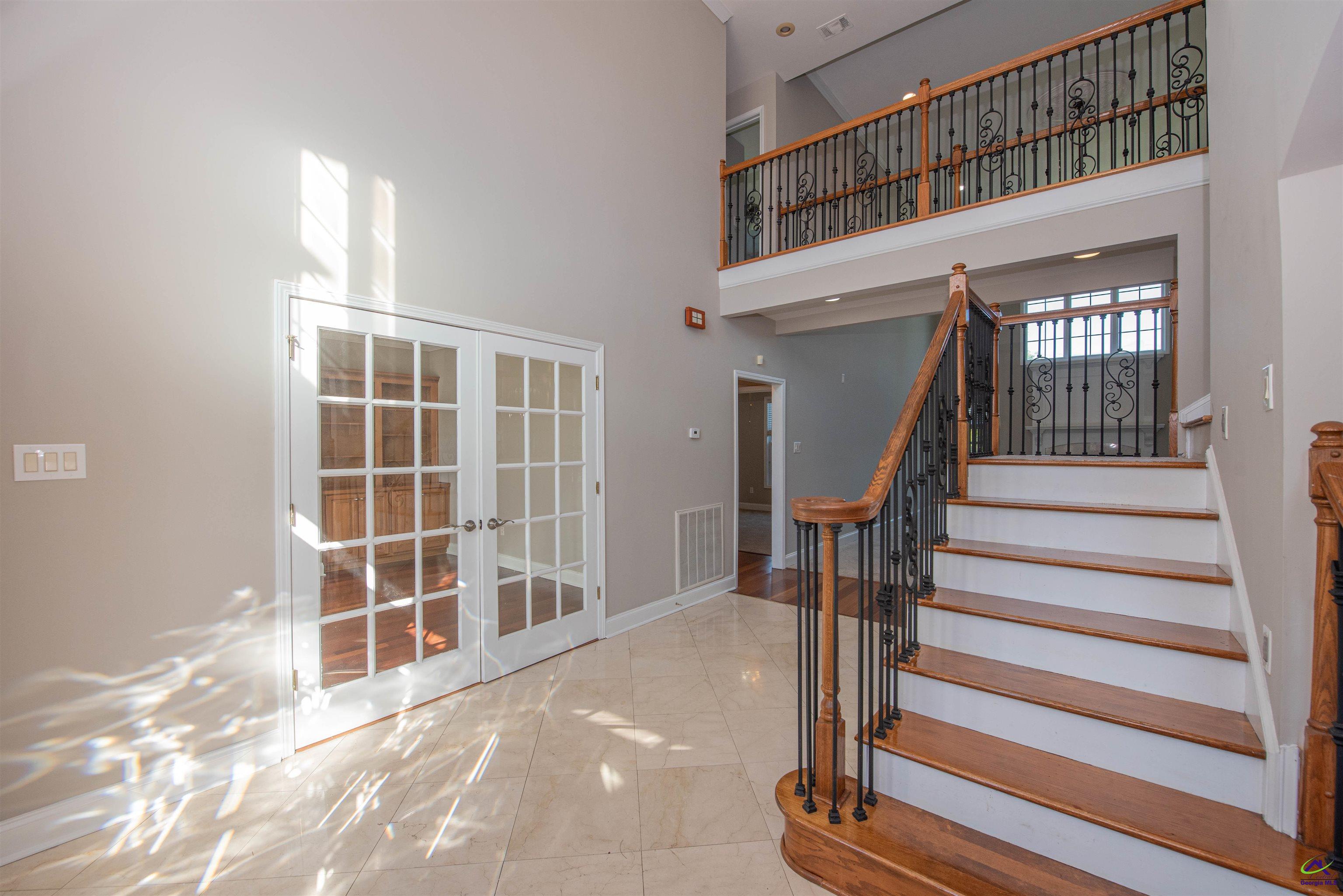 106 Bretwood Court