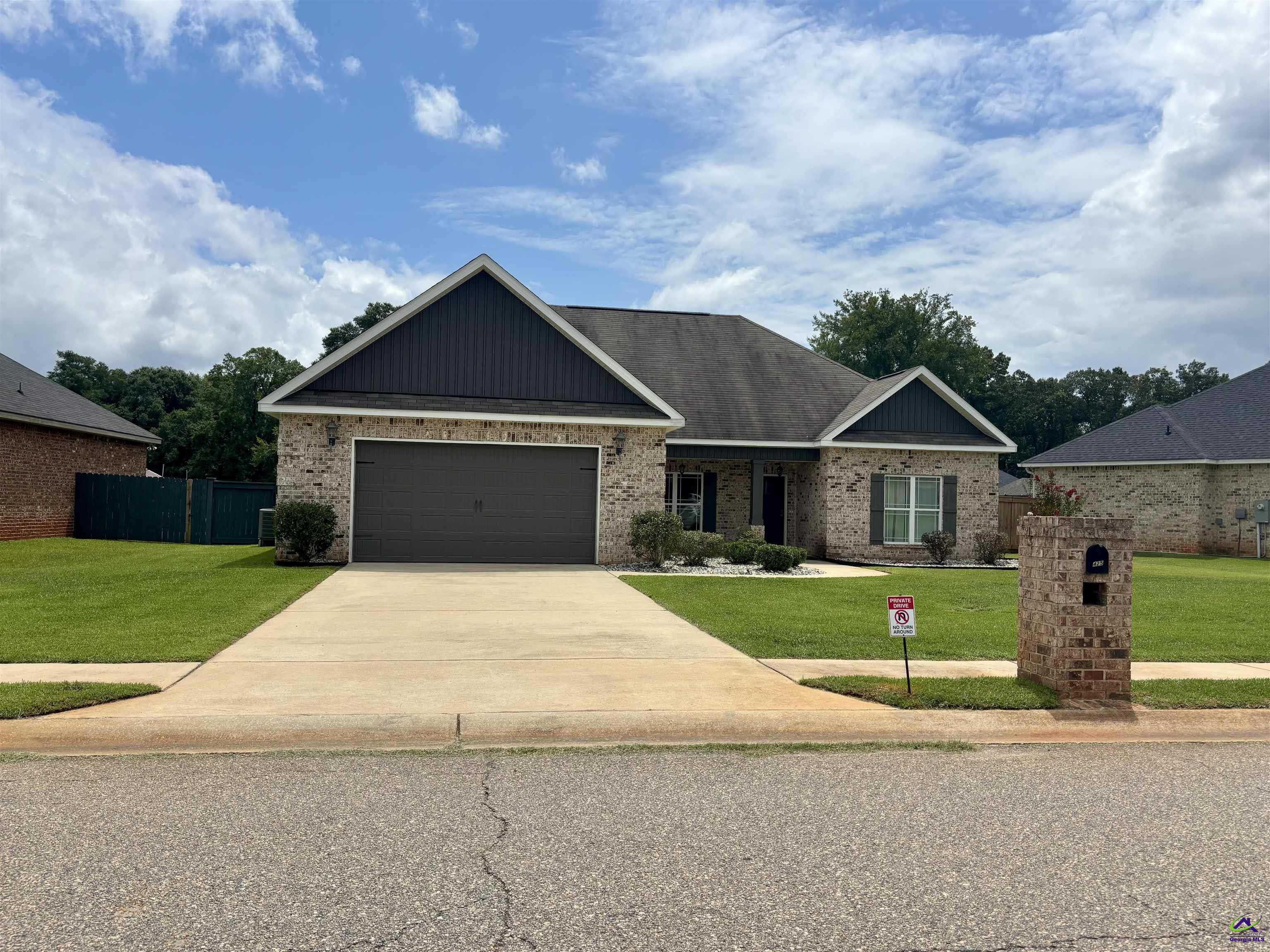 425 Hunts Landing Drive