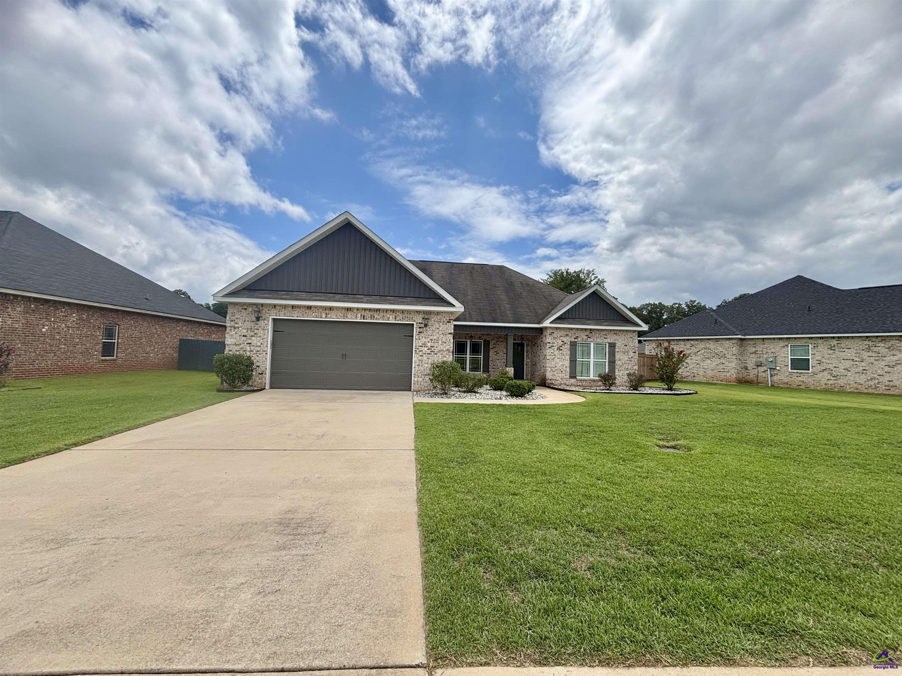 425 Hunts Landing Drive