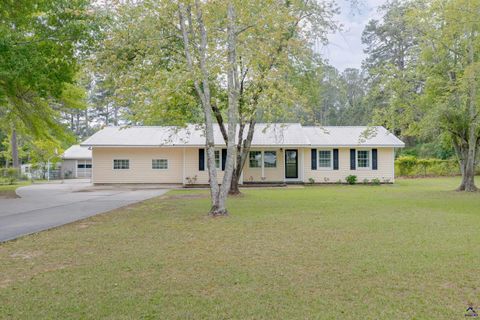 156 Henson Road Hawkinsville GA 31036