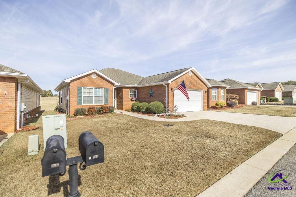 216 S Houston Springs Boulevard