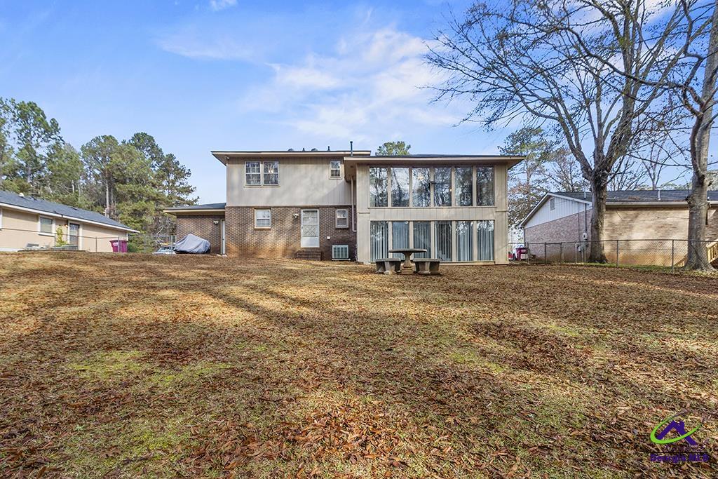 2037 Greentree Pkwy Parkway