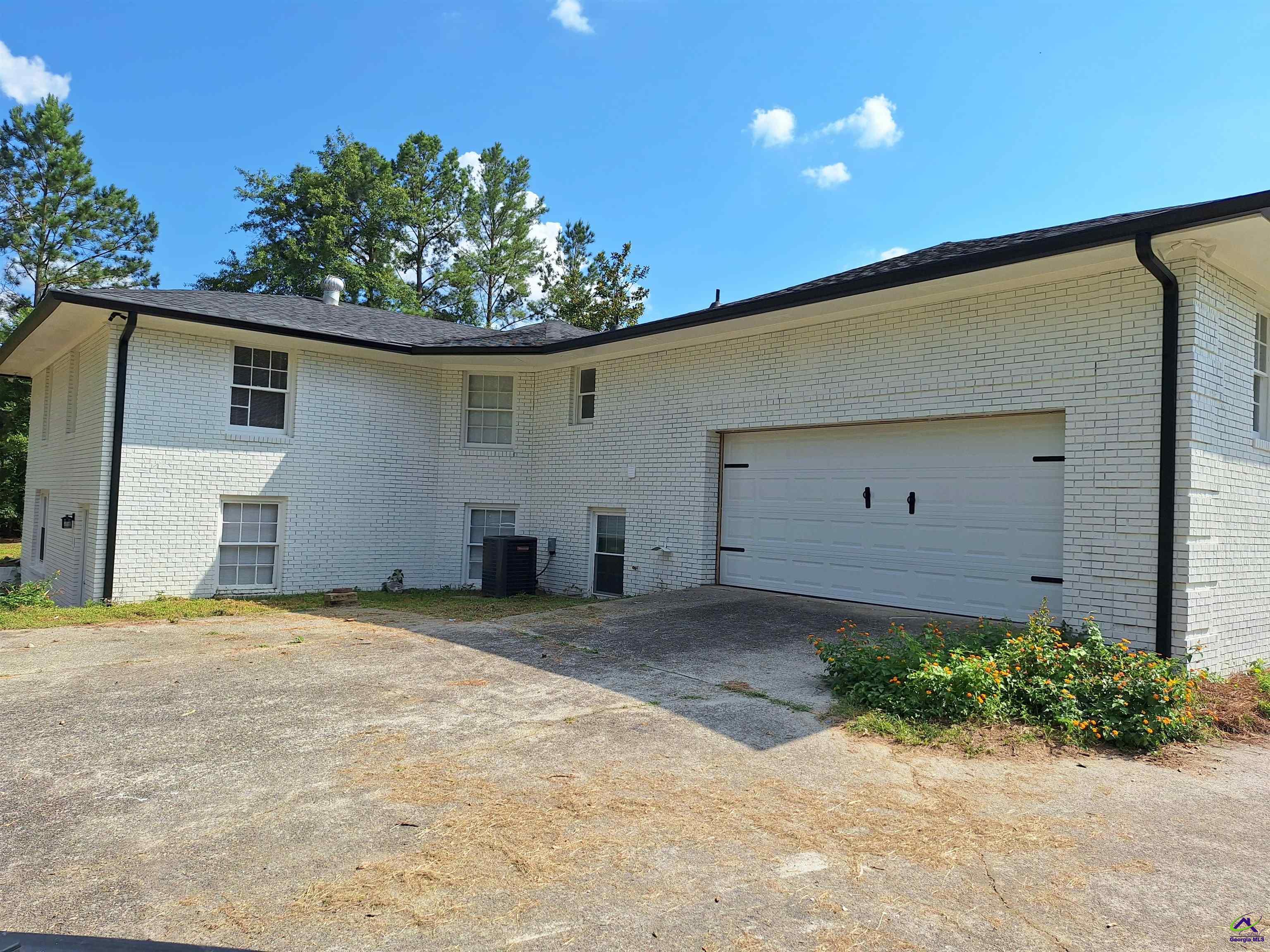 2867 Knoxville Drive