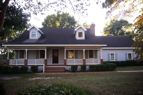 213 Tucker Road Warner Robins GA 31088