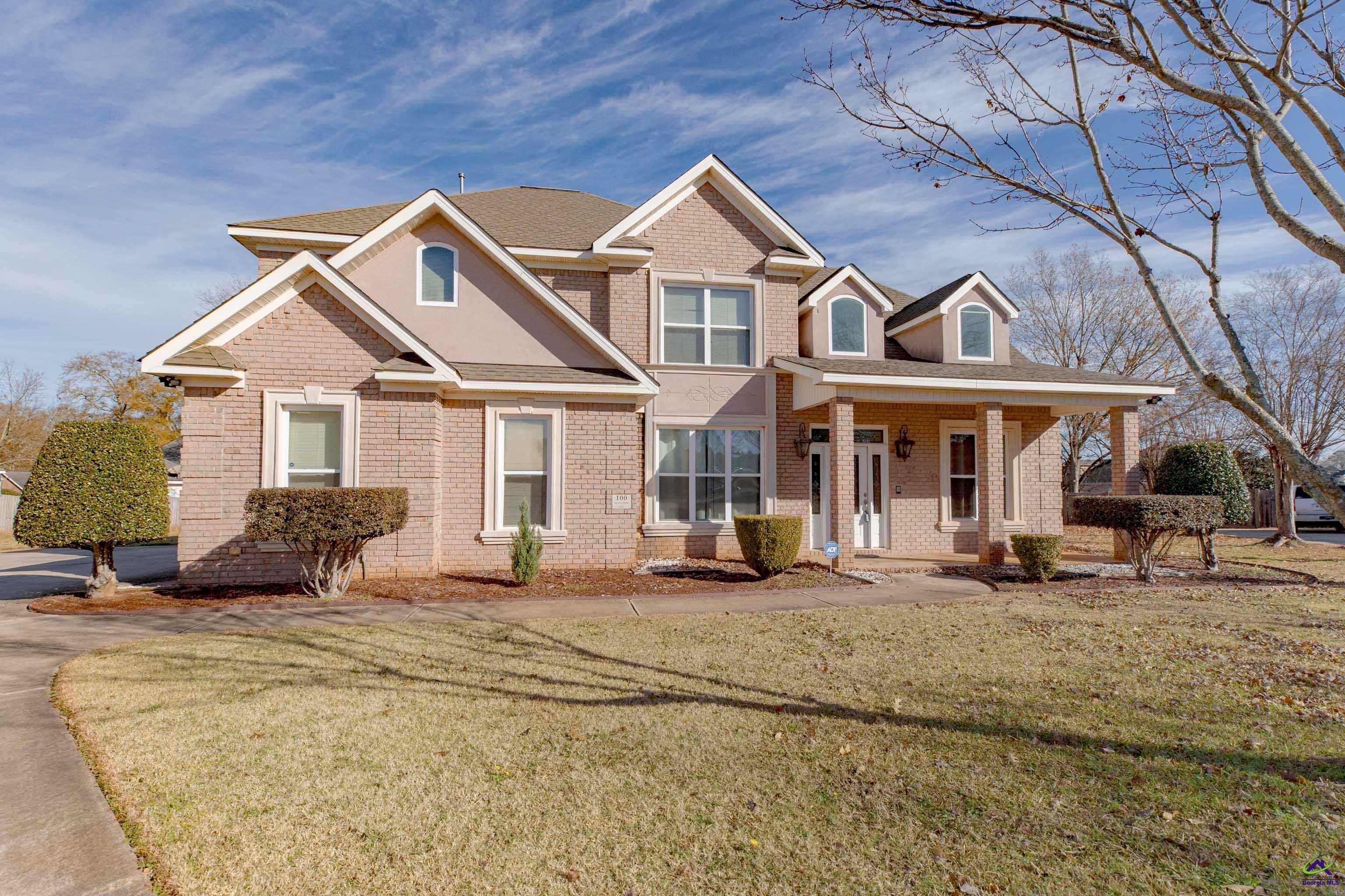 100 Montview Way