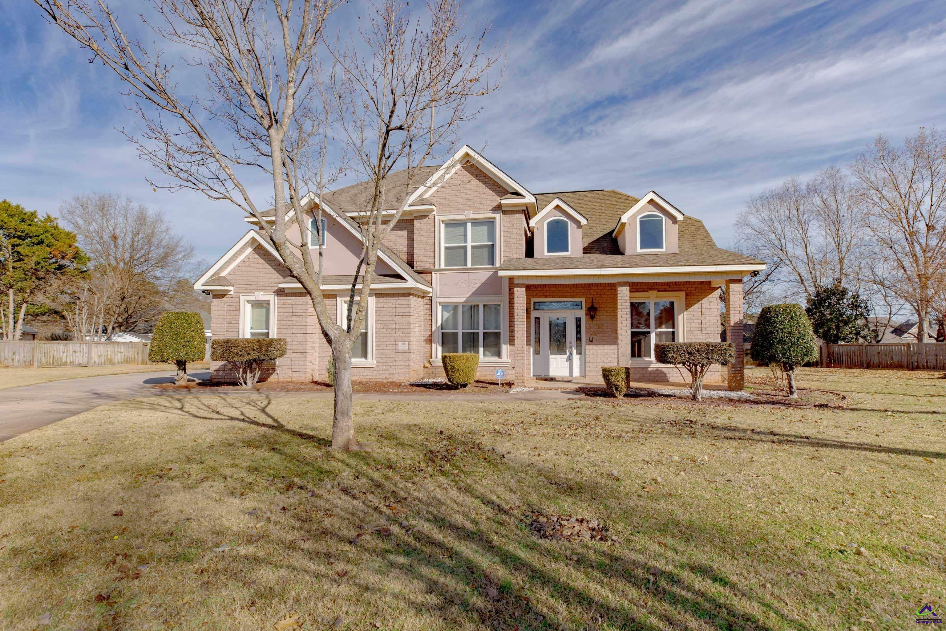 100 Montview Way
